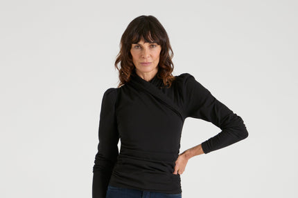 From Desk to Dinner: The Jeans That Do It All