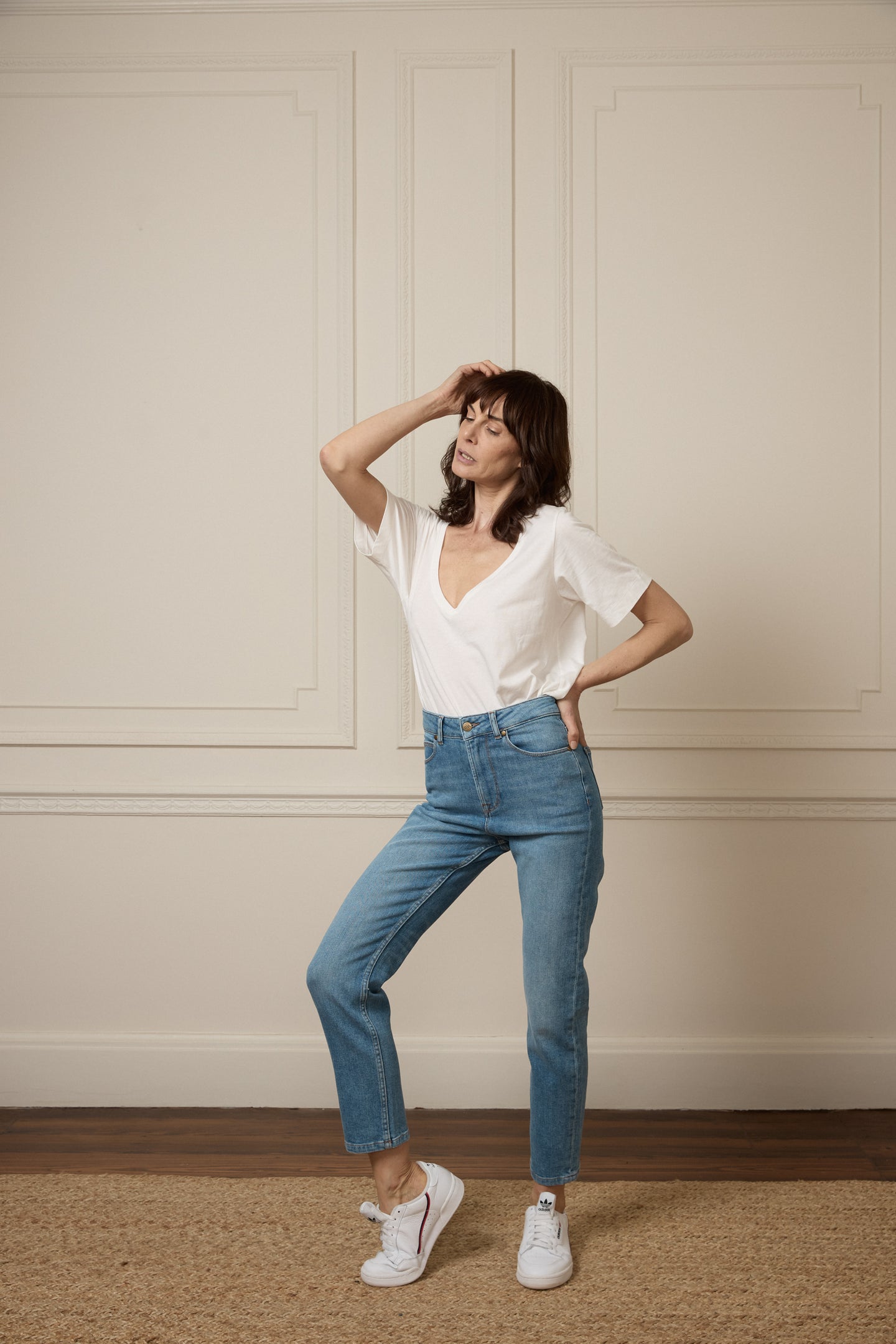 Edwina The Cropped Peg Leg | Dirty Girl [Blue Denim]