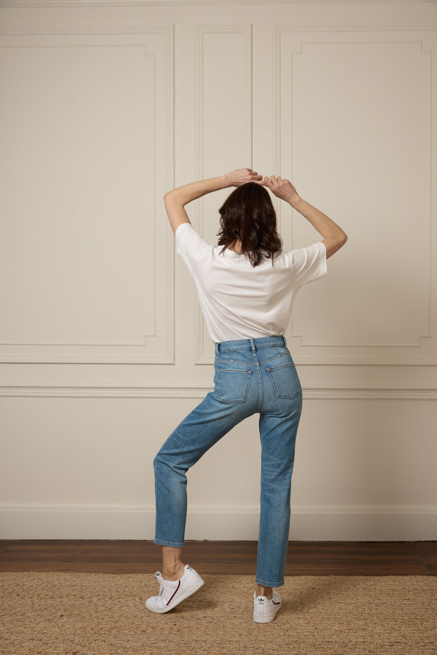 Edwina The Cropped Peg Leg | Dirty Girl [Blue Denim]