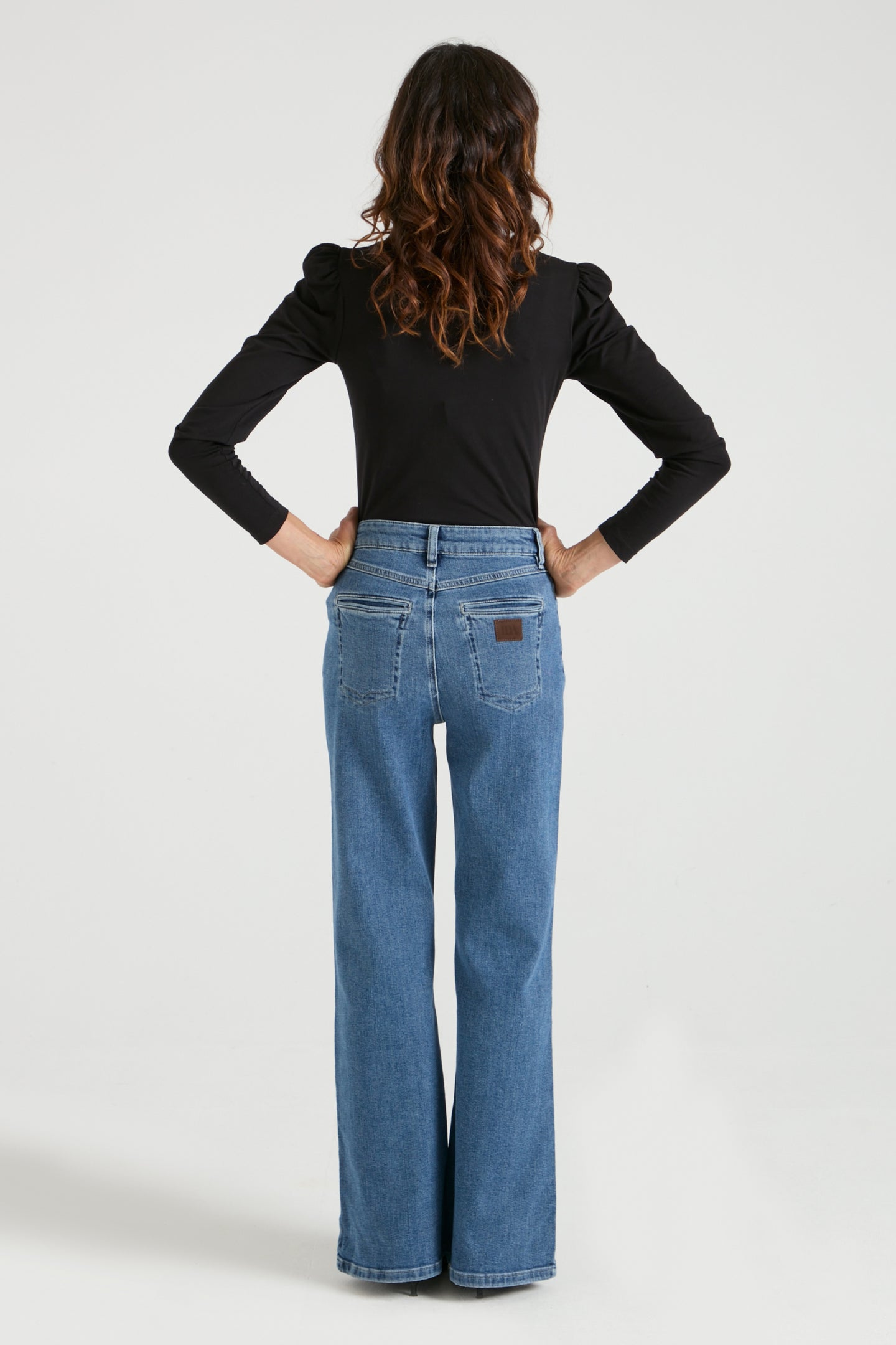 Kate The High Top Patch Pocket Relaxed Wide Leg | Call Me Crazy [Mid Wash Denim]